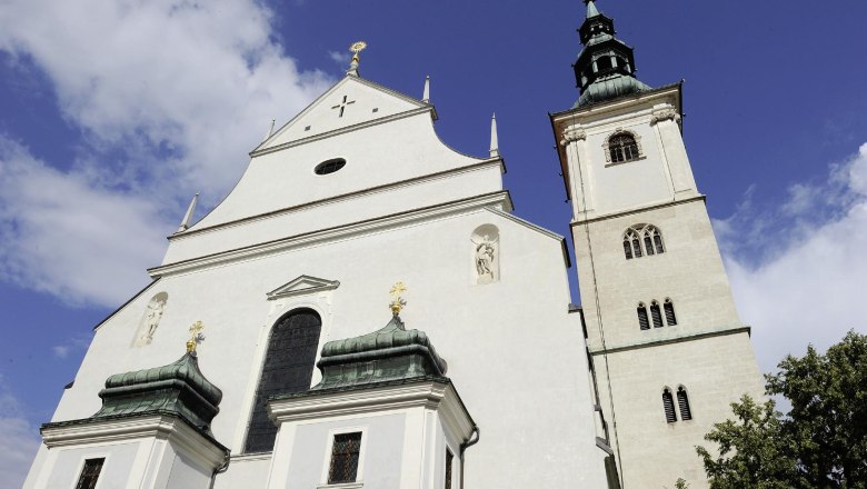 Cathedral of the Wachau, © Gregor Semrad Front view of the Wachau Cathedral with blue sky in the background.