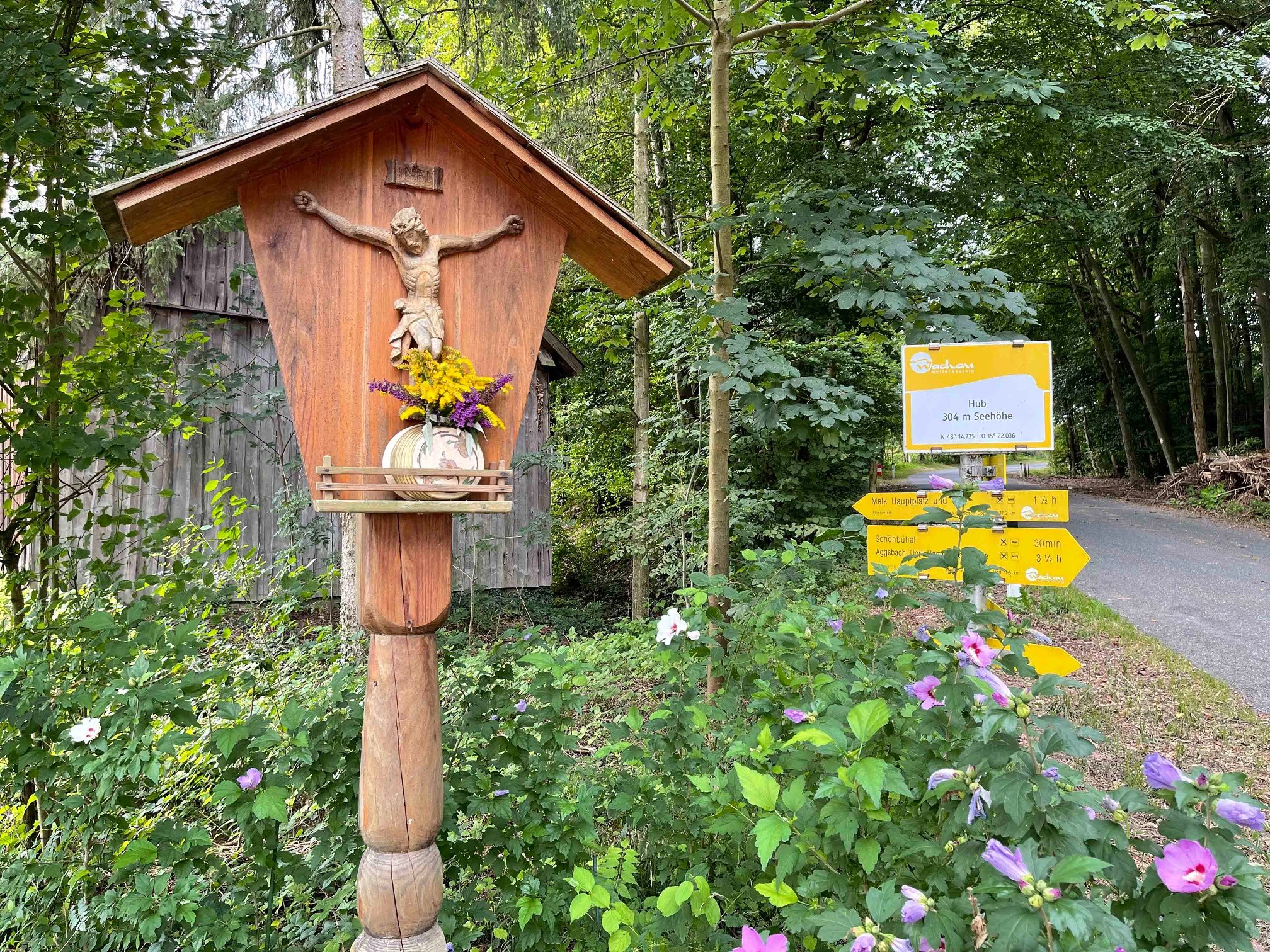 Marterl am Weg bei Hub