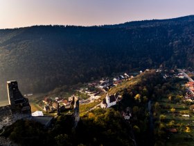 Kremstal mit Ruine Senftenberg, &copy; Robert Herbst