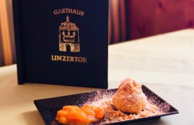 Gasthaus Linzertor Marillenknödel, © Stefan Ortbauer