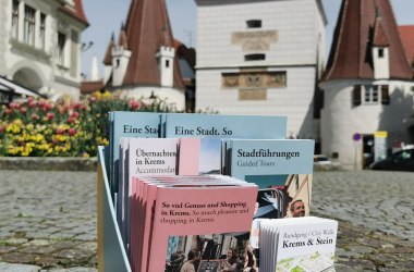 Prospekte &amp; Downloads