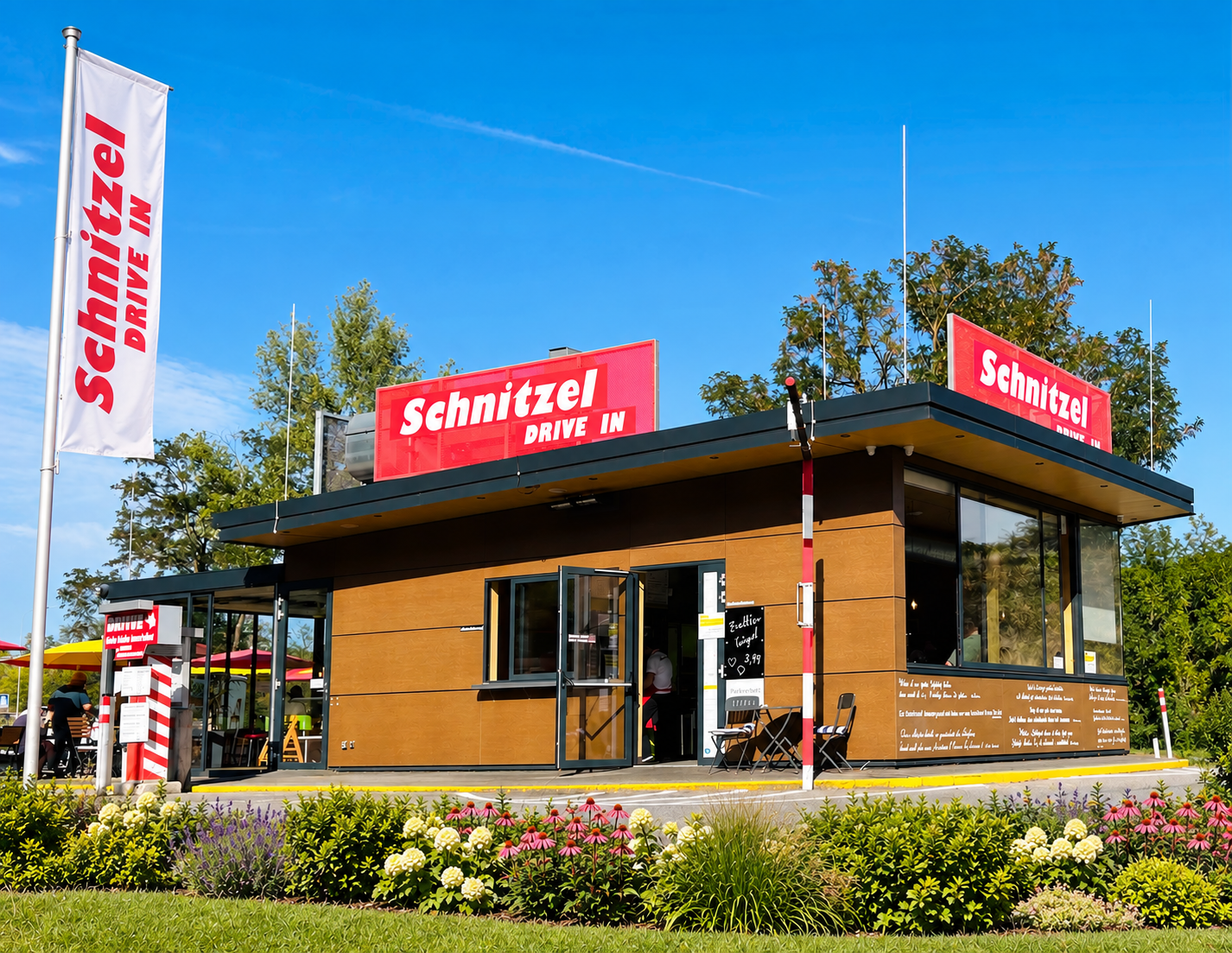 Ein Paradies für alle Schnitzel-Fans wartet am Stadtrand von Krems: Direkt an der B37 in Richtung Gneixendorf lädt Österreichs erster und einziger „Schnitzel Drive-In“ täglich und das ganze Jahr über zum knusprigen Genuss ein.