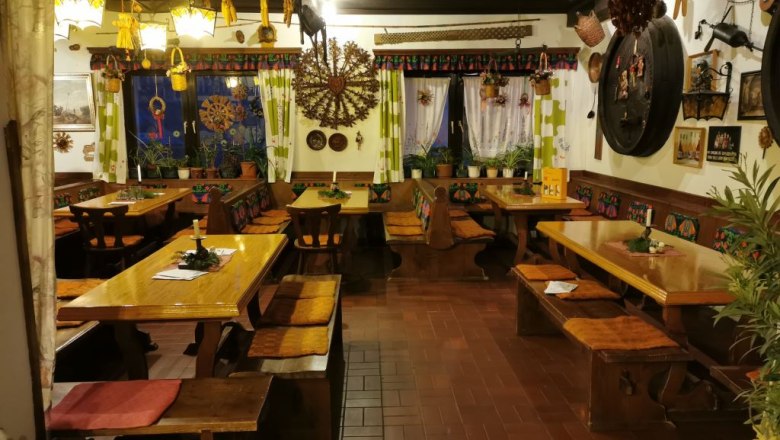 Wine tavern, &copy; Erich Hamb&ouml;ck